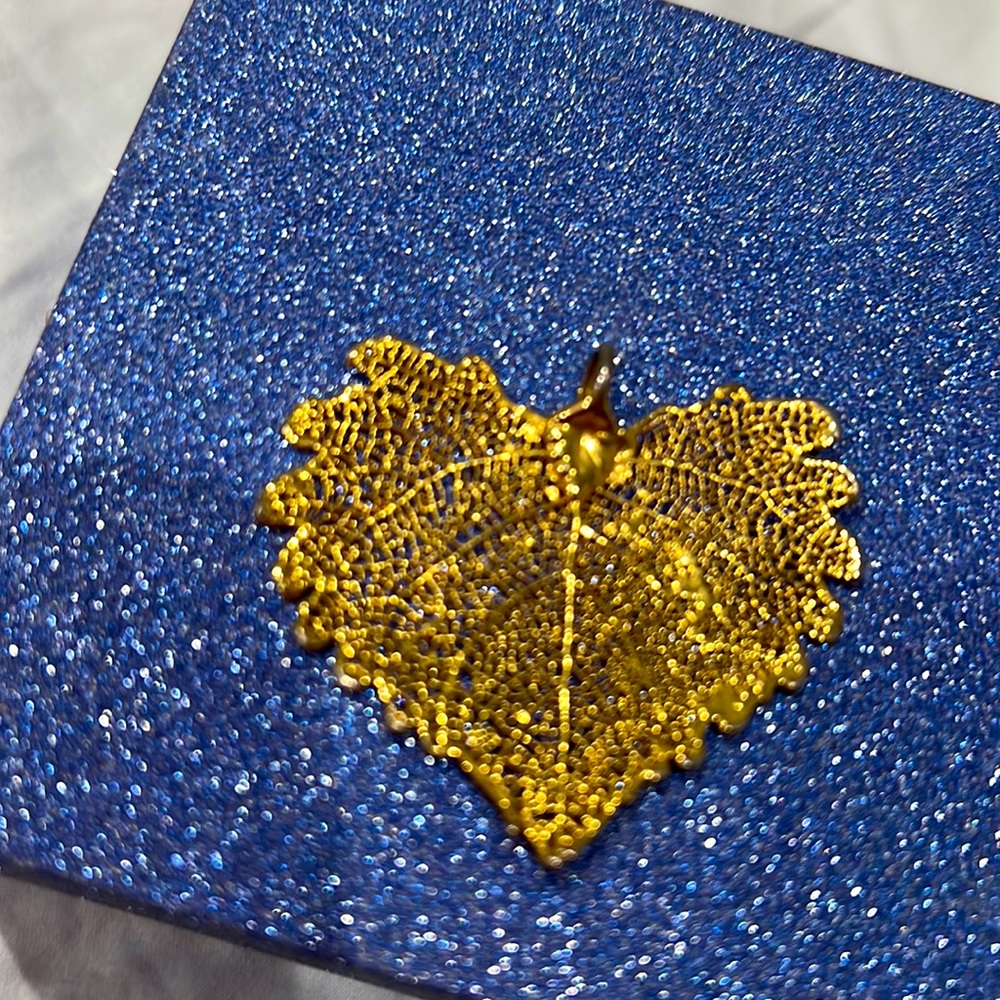 Gold Leaf Leaf Necklace